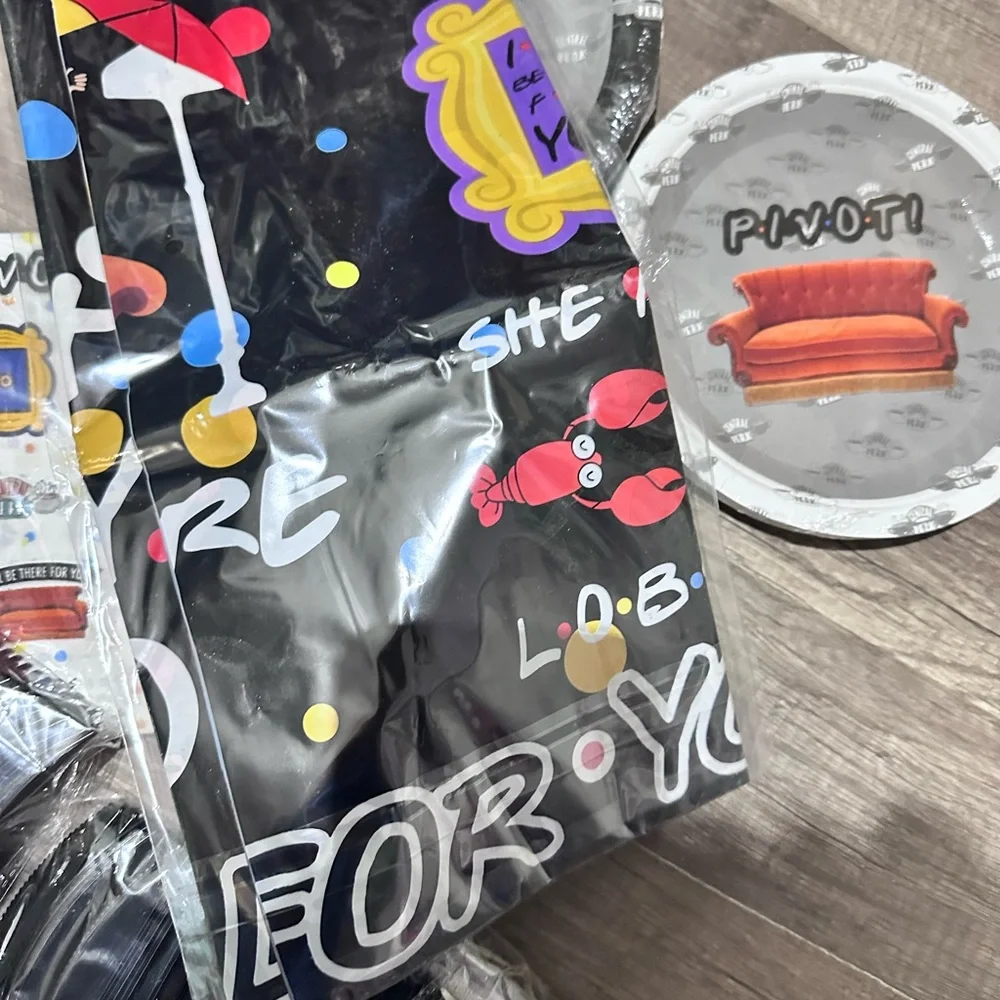 Friends TV Show Party Supplies Set - Black and White 20 guest